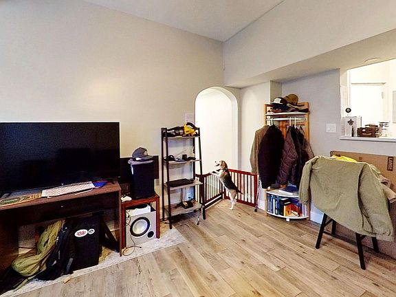 4th image of 4608 N Hermitage Ave #He