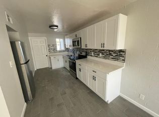 1351 W Garden Cir, Mesa, AZ 85201