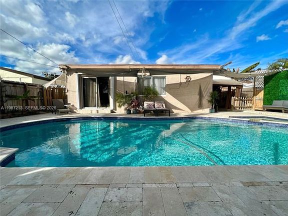 2nd image of 2040 NE 183rd St