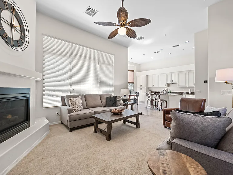 11479 E Beck Ln — Photo 13