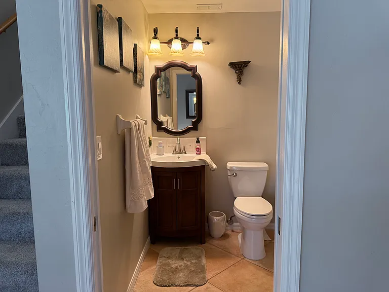 8116 Breton Cir — Photo 7