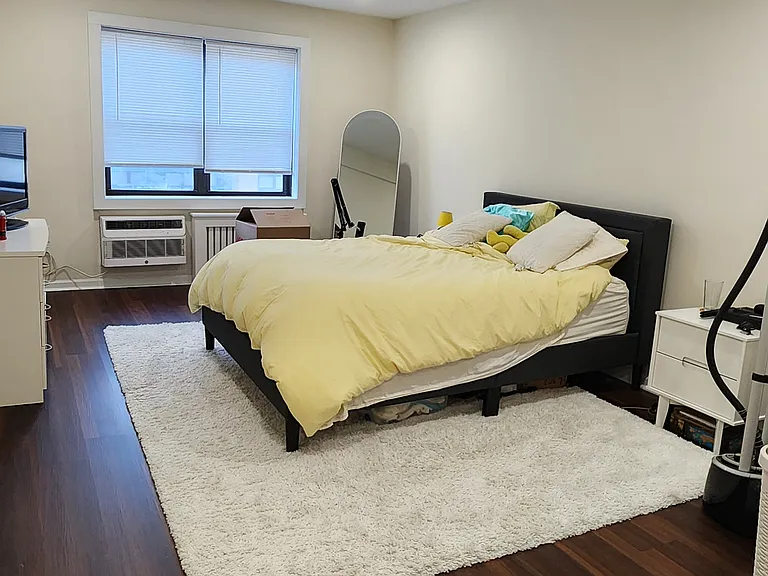 860 E Broadway #6J — Photo 6