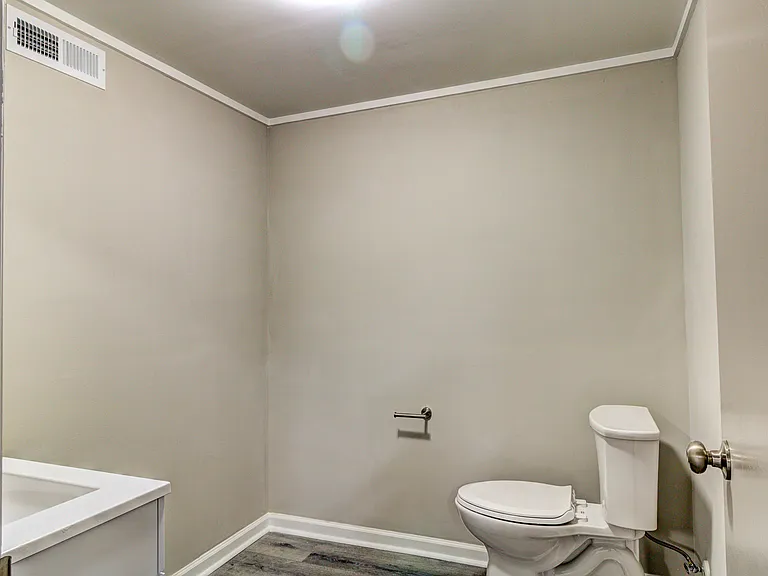 132 Eaker Dr — Photo 16