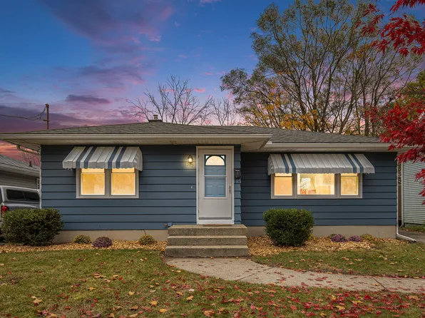 1512 Powers Ave NW, Grand Rapids, MI 49504