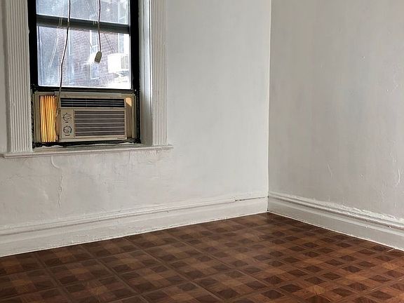 2nd image of 311 8th St APT 1B