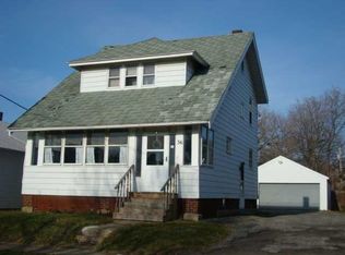 36 Mineola St, Rochester, NY 14611