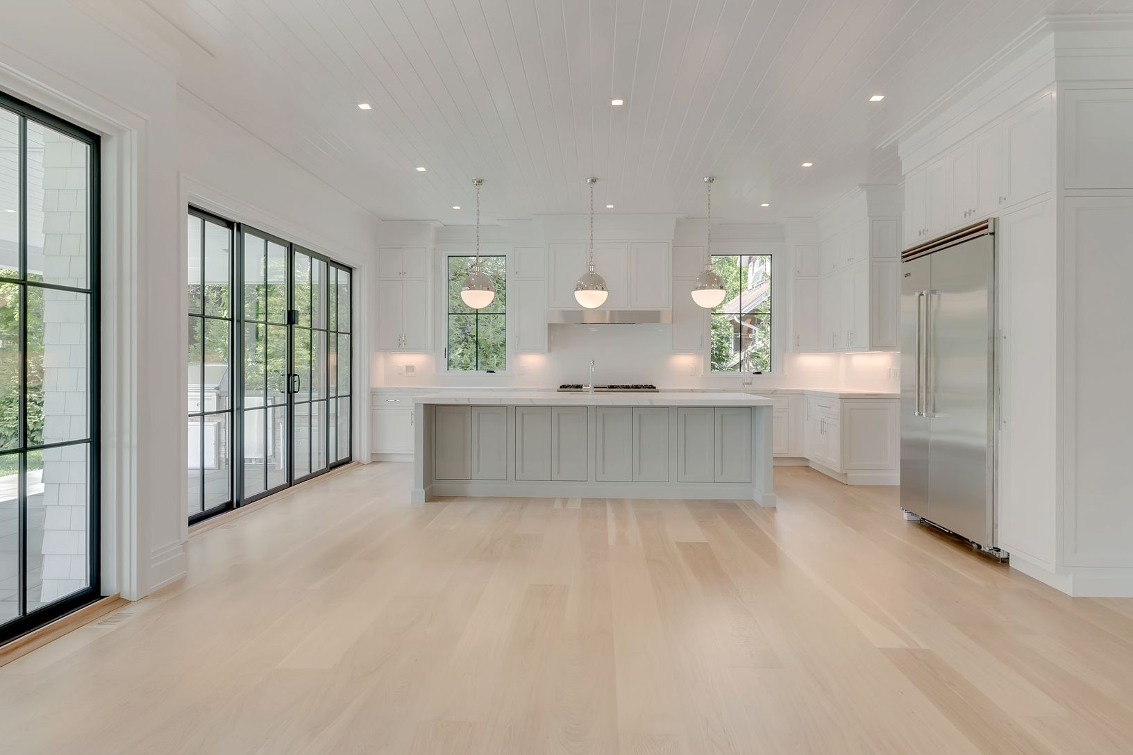 Note the decorative wood ceiling treatment