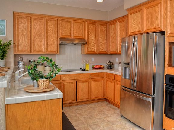 5th image of 4520 Glenbrook Dr