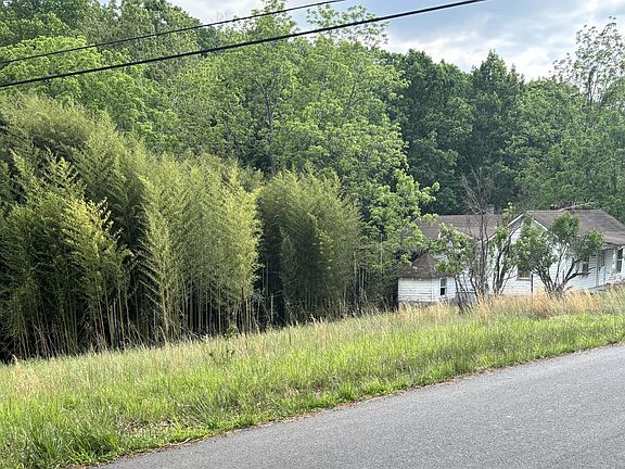 3rd image of 3716 Case Knife Rd