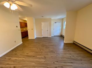 574 Hall St APT 1S, Manchester, NH 03104
