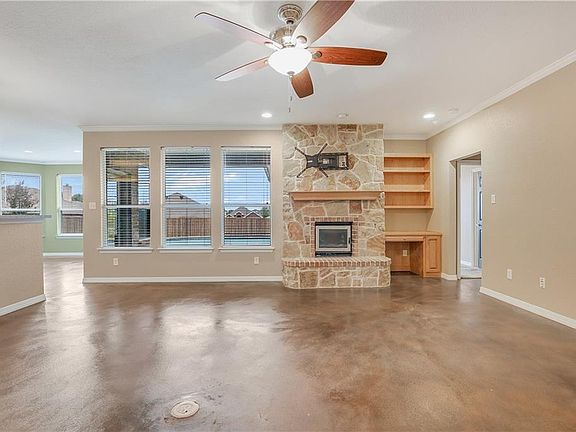 3rd image of 10405 Barber Ln