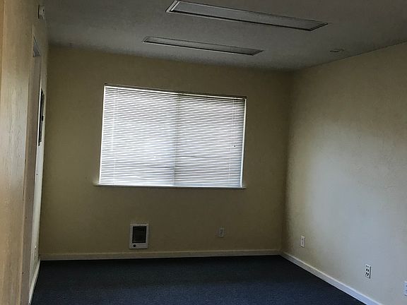 Living room to front yard/driveway