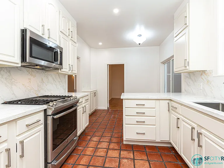 3427 Divisadero St — Photo 10