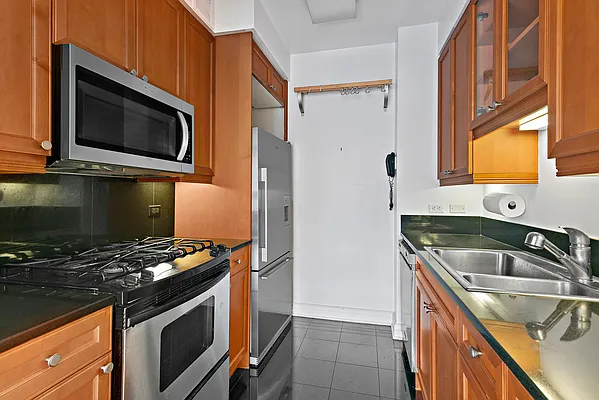 Rented by Compass | media 3