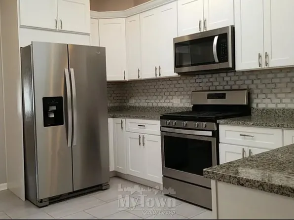 1921 W Belmont Ave, Chicago, IL