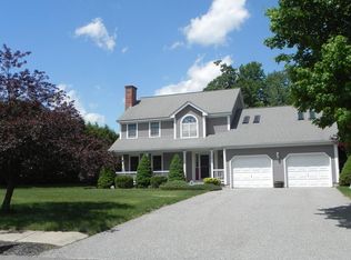 26 Woodland Rdg, Southwick, MA 01077