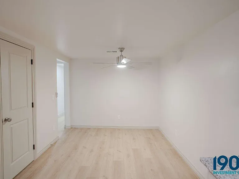 8604 S Brookline Ave — Photo 8