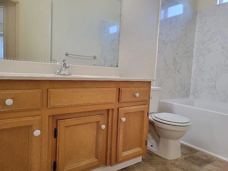 1812 College Greens Dr — Photo 15