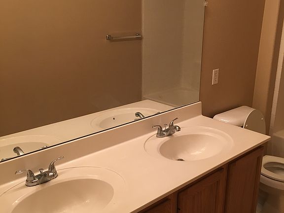 4th image of 1101 W Canary Way