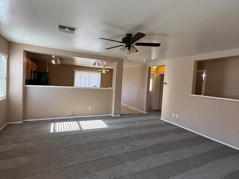 12622 W Corrine Dr — Photo 5