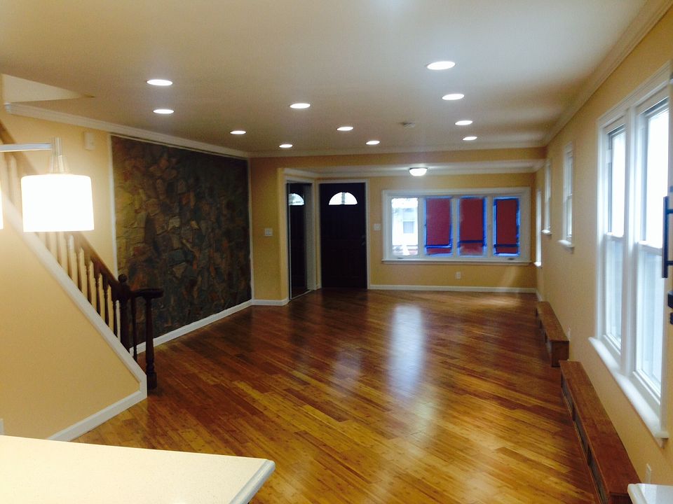 1st image of 10750 88th St