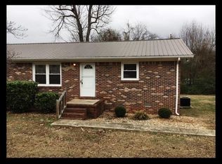 107 7th Ave S, Decherd, TN 37324