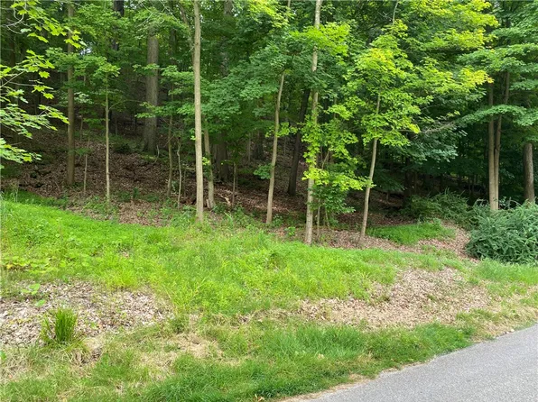 20 Way Hollow Rd, Edgeworth, PA 15143