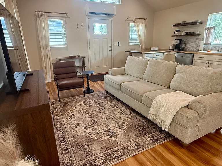 2515 N Nevada Ave #B — Photo 9