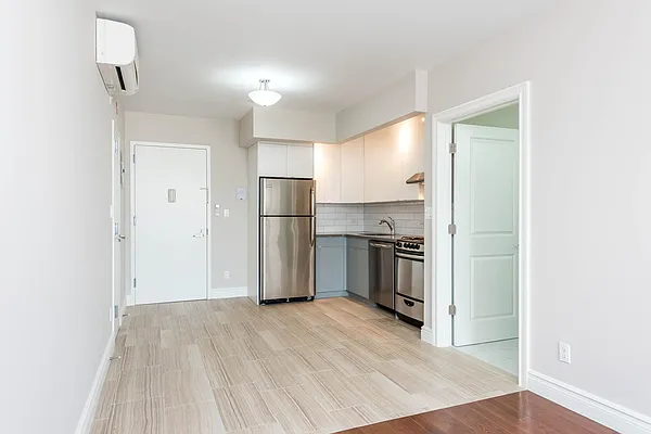 Rented by Nooklyn NYC LLC | media 9