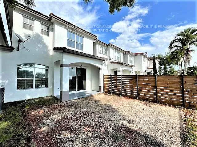 6356 SW 165th Pl — Photo 18