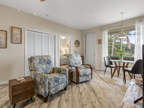 143 Hoowaiwai Loop APT 2804, Wailuku, HI 96793