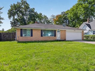 3048 Dixie Ct, Saginaw, MI 48601