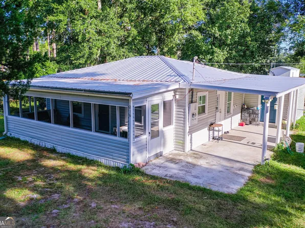 216 Pennsylvania Ave, Folkston, GA 31537