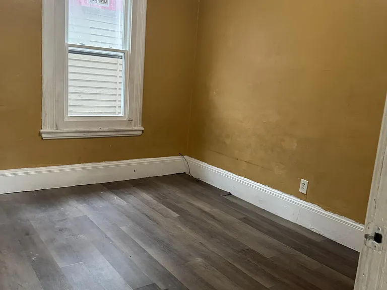 1102 Butternut St #2 — Photo 6