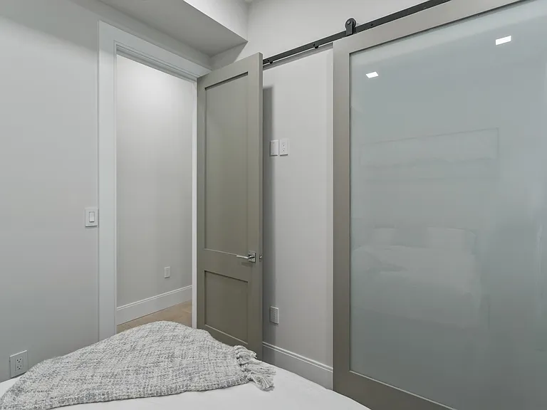 1819 Vernon St NW #3 — Photo 7