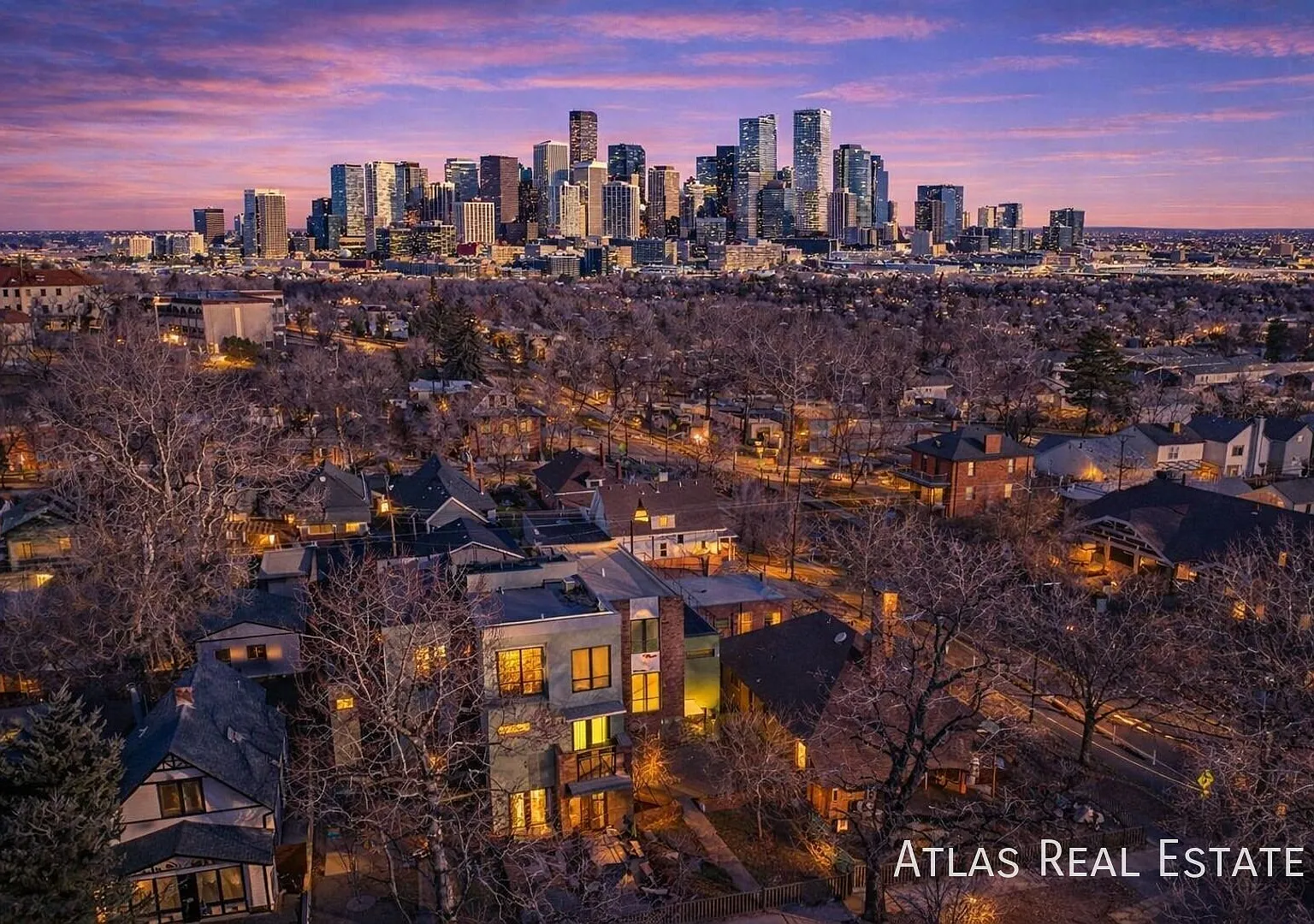 Luxury 4BR/5BA Highlands Home | Private Rooftop Terrace & Mountain Views — Photo 4