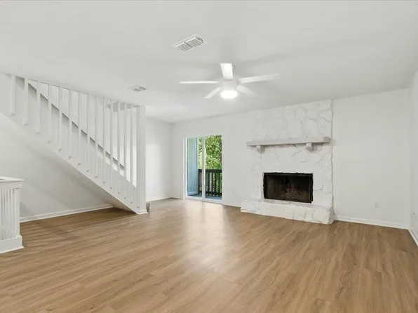 1202 Cross Creek Way APT 2, Tallahassee, FL 32301