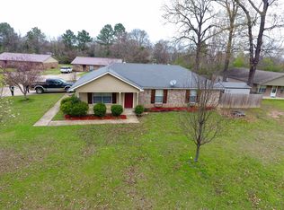 401 Cantrell St, Nash, TX 75569