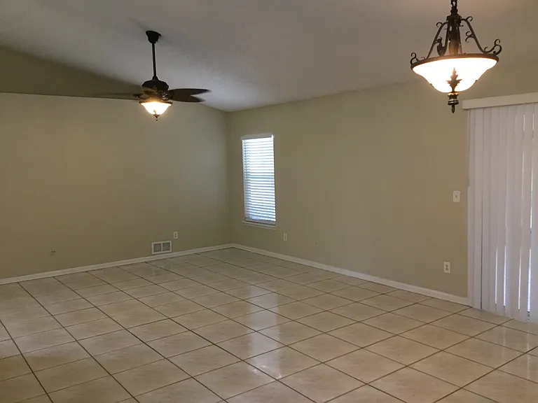 1773 E Chandelier Cir — Photo 7