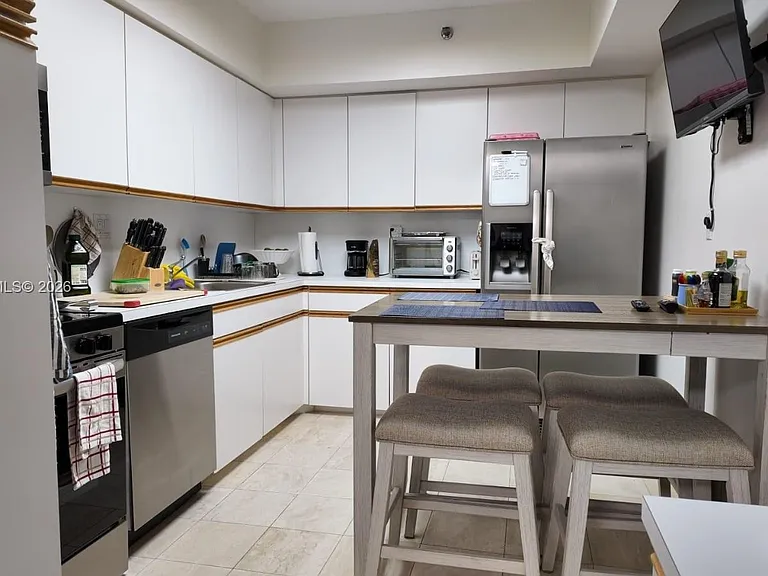 3600 Mystic Pointe Dr #1111 — Photo 6