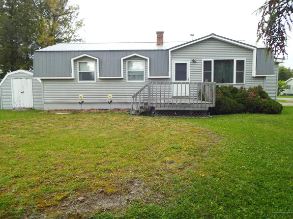 43 Marshall Ave, Caribou, ME 04736