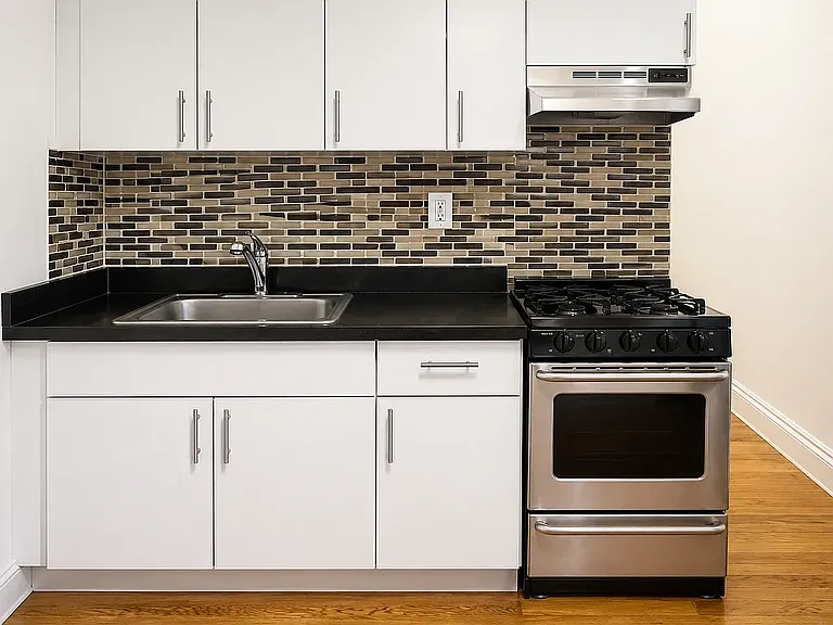 274 Mott St #4B — Photo 3