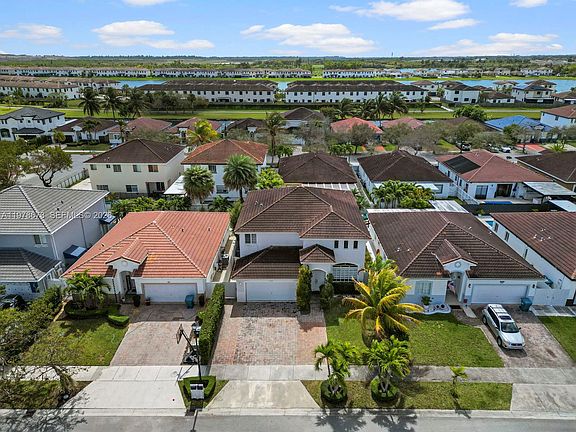 4th image of 10230 SW 227th St