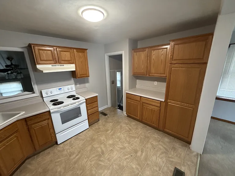223 Wiegel Dr — Photo 17