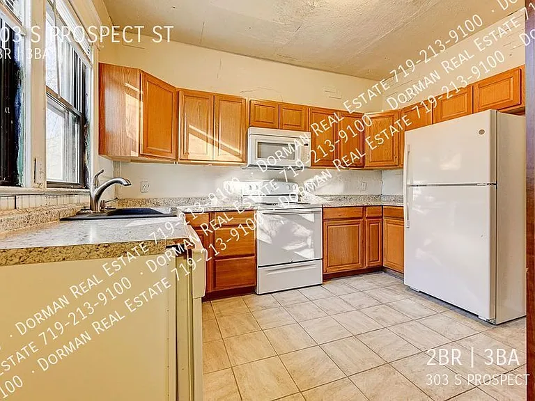 303 S Prospect St — Photo 6