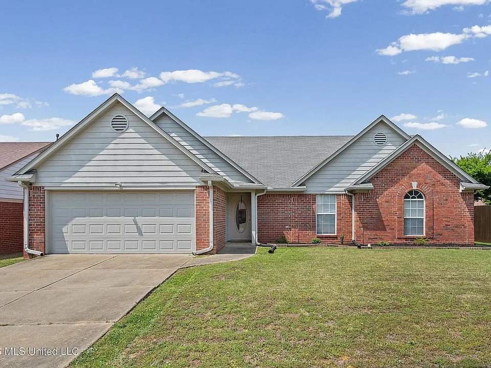 6365 Oak Leaf Dr