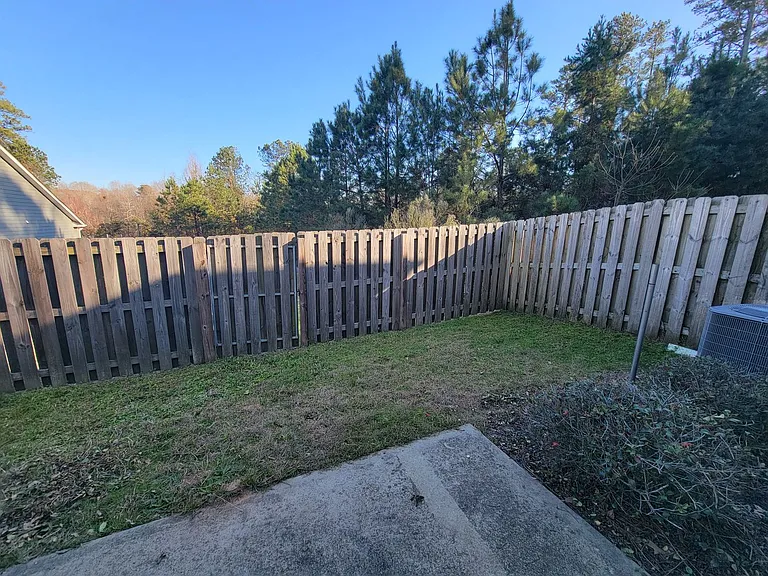 640 Vista Dr — Photo 24