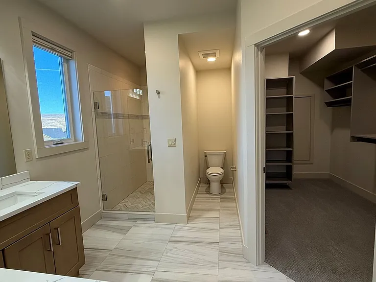 1722 Castlerock Ave — Photo 13