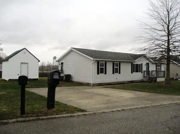 46 Meadowlark Ln, Falmouth, KY 41040