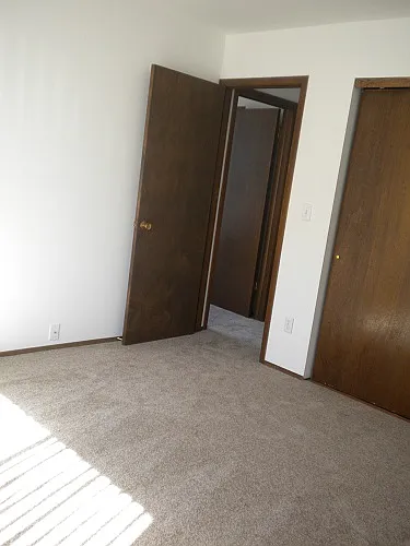 2612 N Maryland Ave — Photo 7